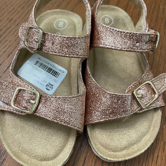NWOT Cat & Jack Shimmery Sandals size 8 - Picture 2 of 5